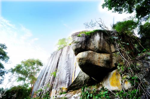 อุทยานแห่งชาติน้ำตกทรายขาว
